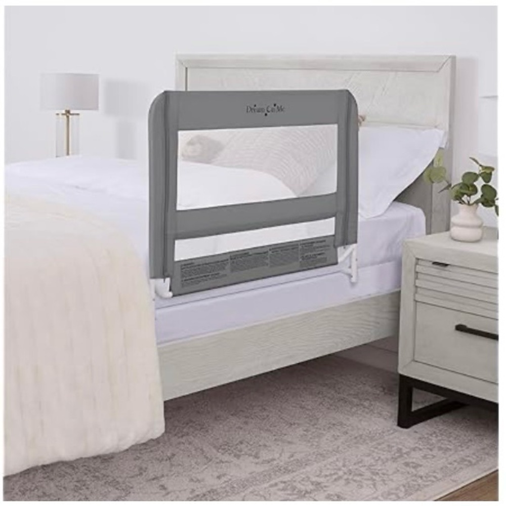 New! Dream On Me Mesh Adjustable Bed Rail - Picture 3 of 10